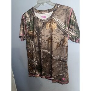 Camouflage Women's Shirt  XL Game Winner Pink stitching Realtree Pattern